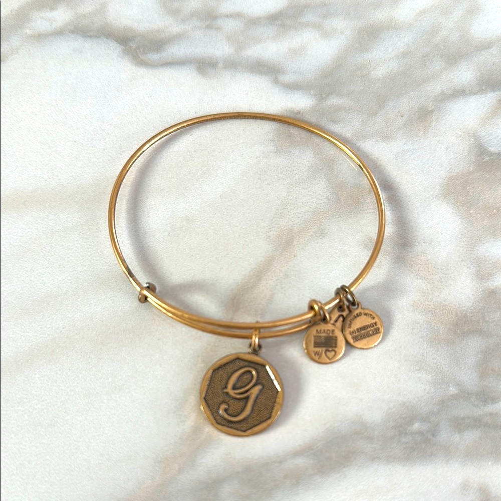 EUC Vintage Alex and Ani “G” initial charm